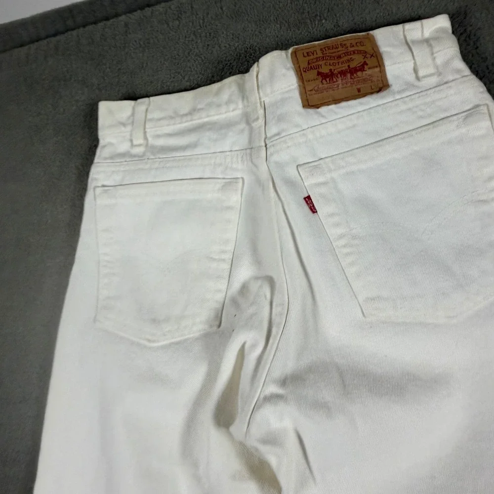 Vintage Levis 550 Relaxed Fit Tapered Leg White Denim Jeans Mens W30 L36 USA
